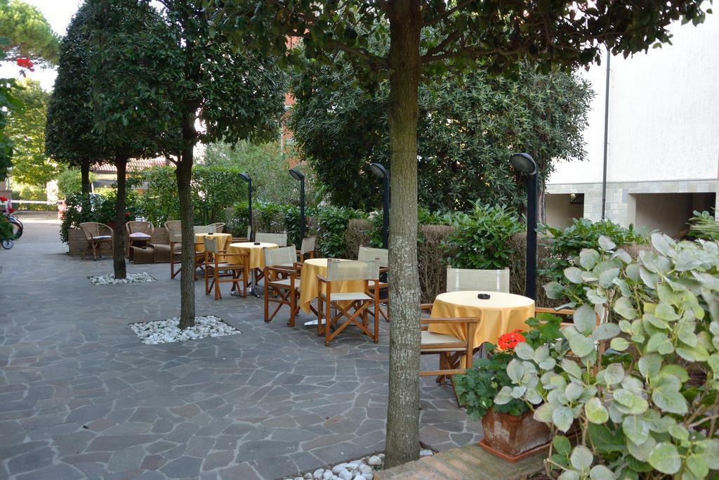 Alisei Hotel 3*